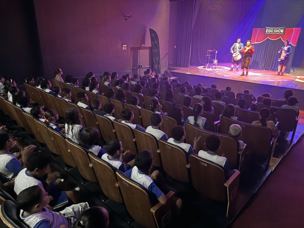 Teatro Municipal de Nova Odessa recebe neste sábado o espetáculo "Uma Ilha Fora do Mapa"