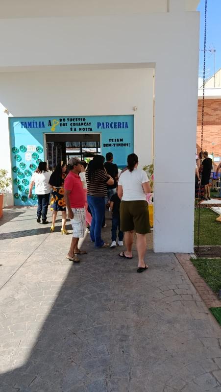Dia da Família é celebrado com carinho e participação nas escolas e creches municipais
