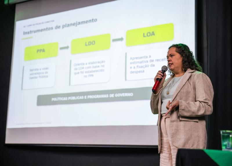 Projeto da LOA 2027 é apresentado em audiência pública